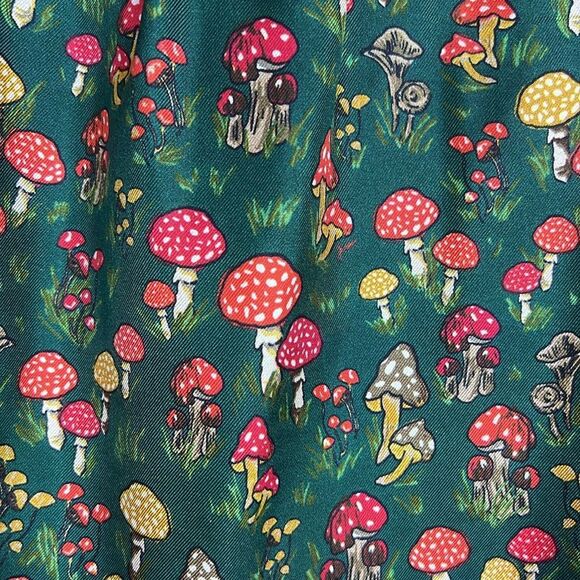 J. Crew Womens 100% Silk Blouse Mushroom Ruffle Collar Preppy Size Medium - Picture 6 of 10